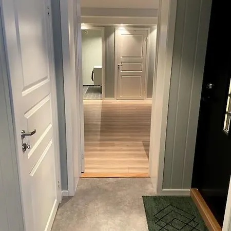 Lofoten - New Apartment, Close To Airport. *