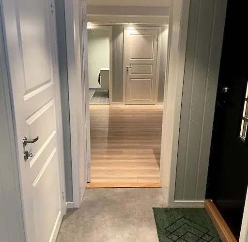 Lofoten - New Apartment, Close To Airport. *